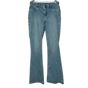 NWT Aerie Women's Boot Cut Denim Jeans size Medium stretchy waist